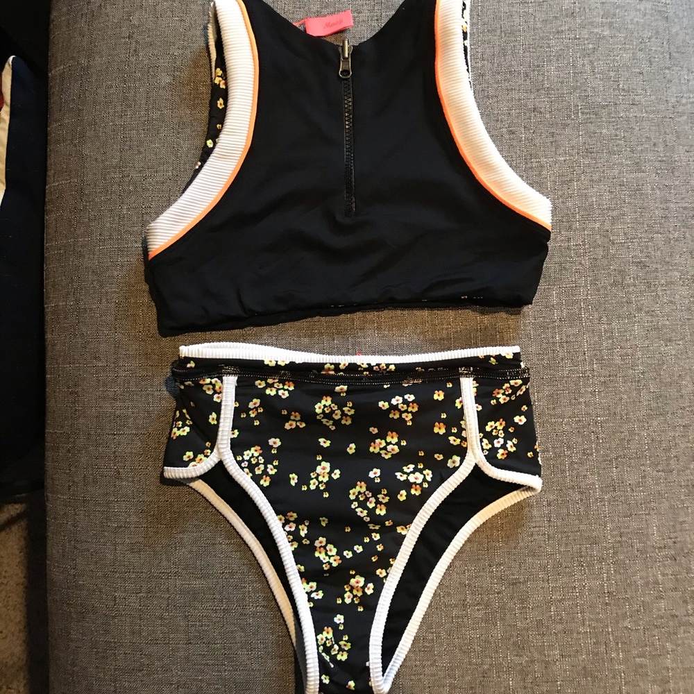 MAAJI reversible bikini NWOT